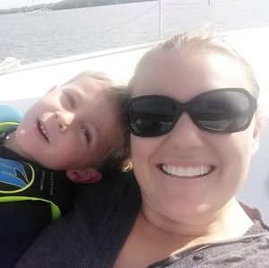 Meet your Posher, Laura